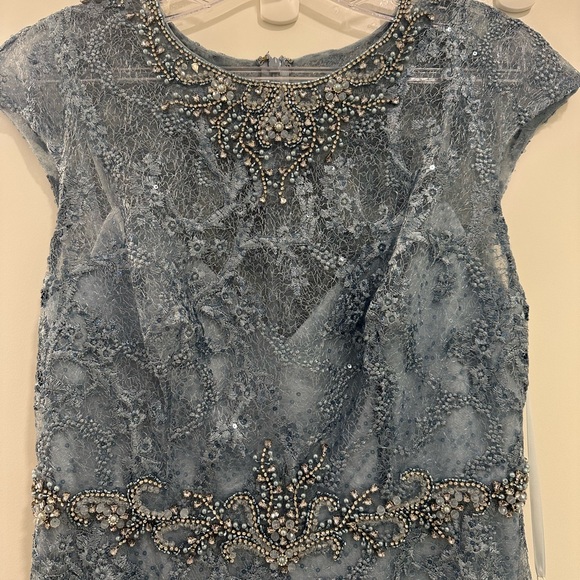 Elegant Blue Lace Evening Gown - Picture 5 of 6